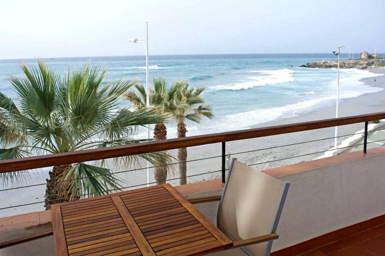 Apartamentos Playa Torrecilla Nerja Exterior photo