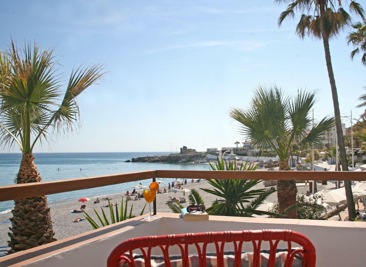Apartamentos Playa Torrecilla Nerja Exterior photo