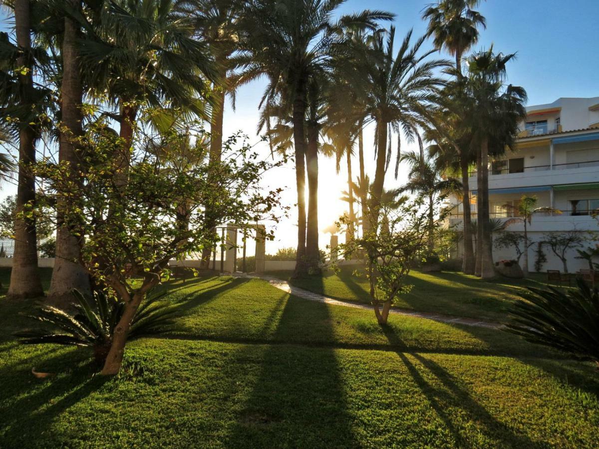 Apartamentos Playa Torrecilla Nerja Exterior photo
